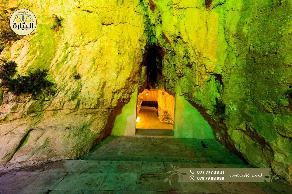 Bayarah photography — Stone passage and seating — 070