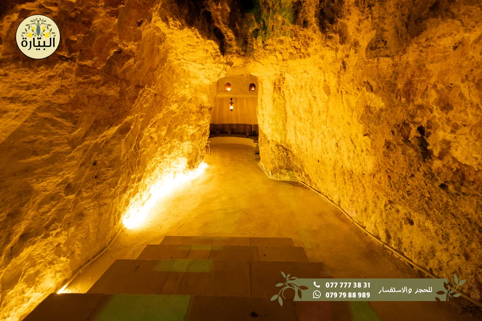Bayarah photography — Stone passage and seating — 071