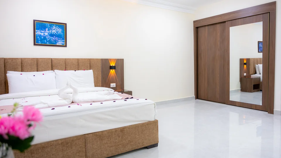 California Hotel photography — Guest rooms and details — 005