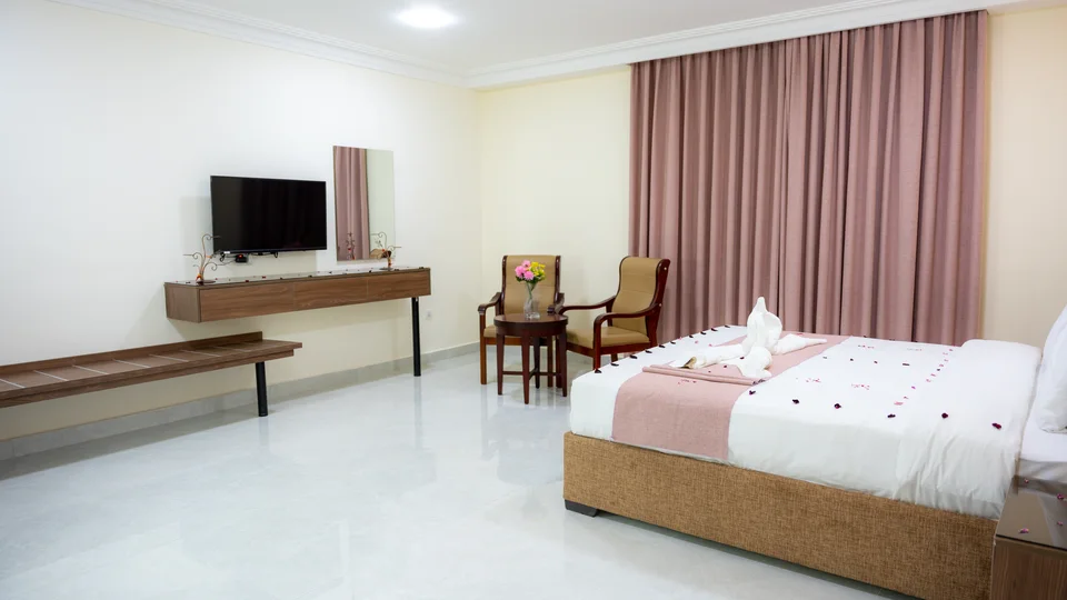 California Hotel photography — Guest rooms and details — 006