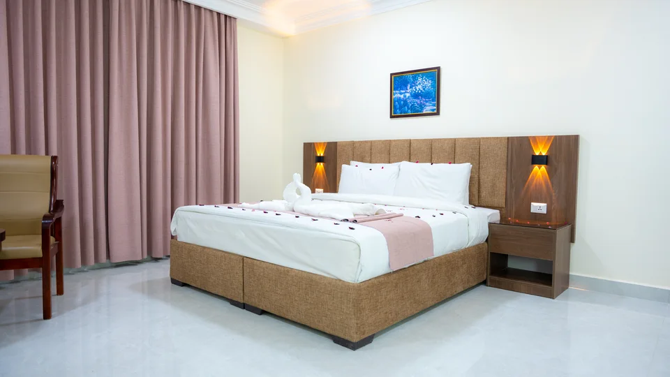 California Hotel photography — Guest rooms and details — 015