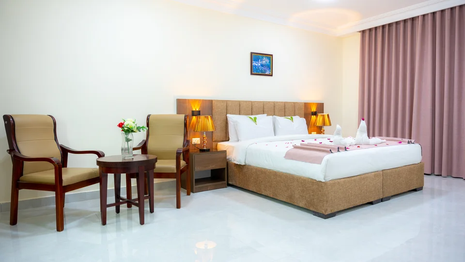 California Hotel photography — Guest rooms and details — 020
