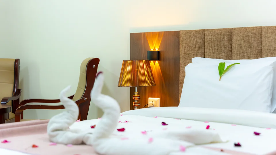 California Hotel photography — Guest rooms and details — 023