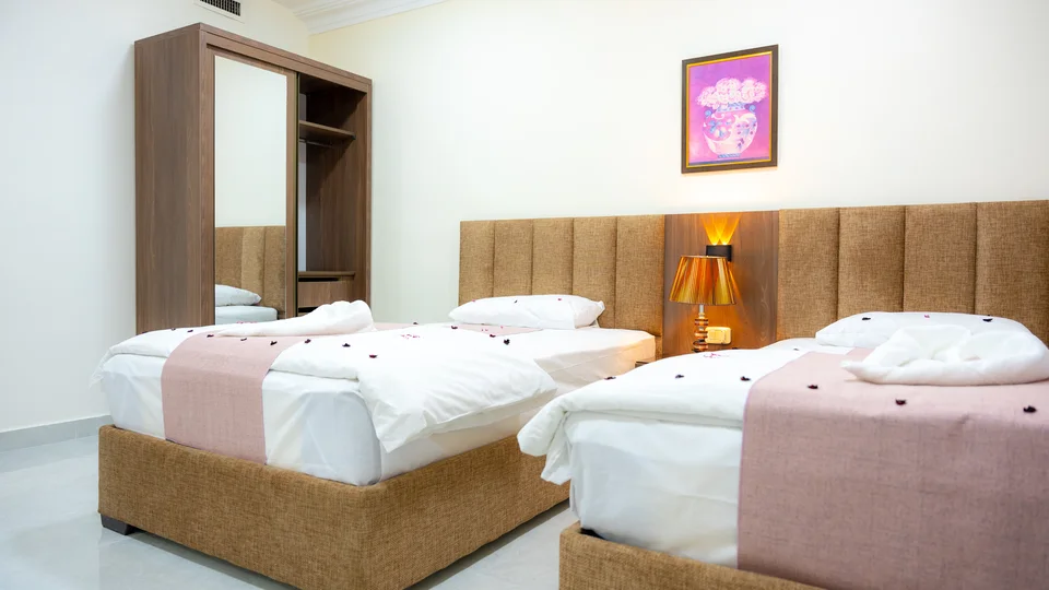 California Hotel photography — Guest rooms and details — 031