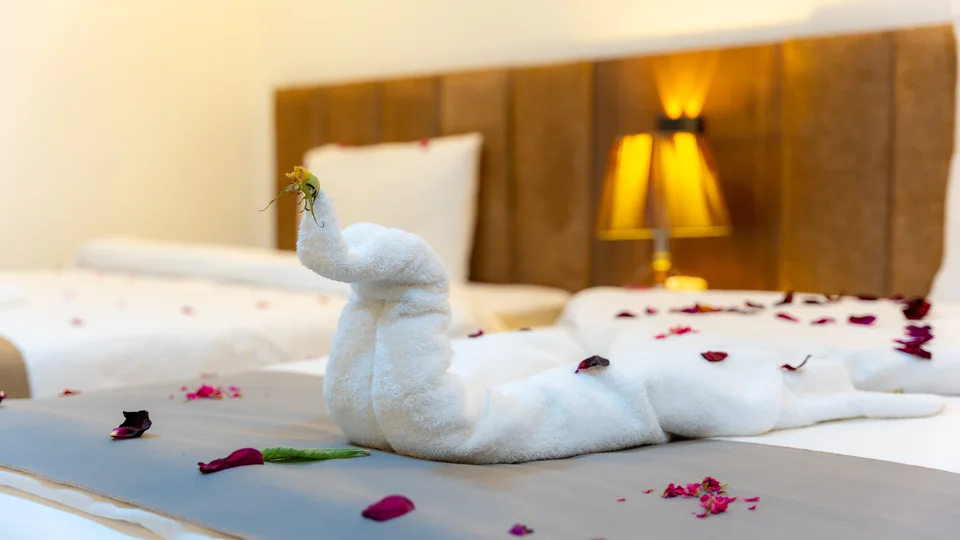 California Hotel photography — Guest rooms and details — 052