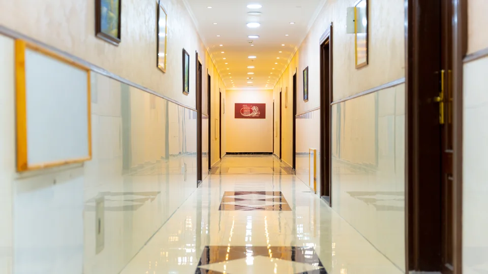 California Hotel photography — Corridors — 054