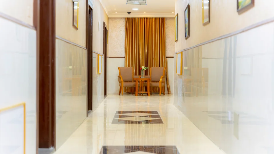 California Hotel photography — Corridors — 055