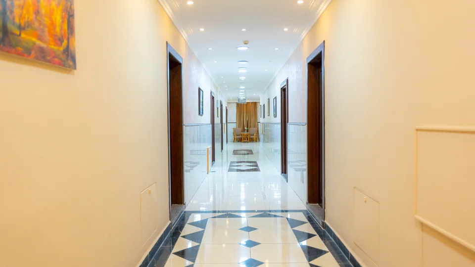 California Hotel photography — Corridors — 056