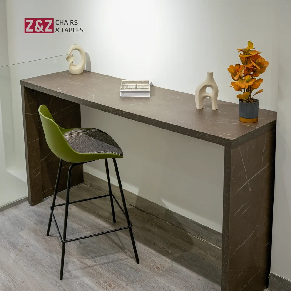 Z&Z — Work surfaces and seating / 06