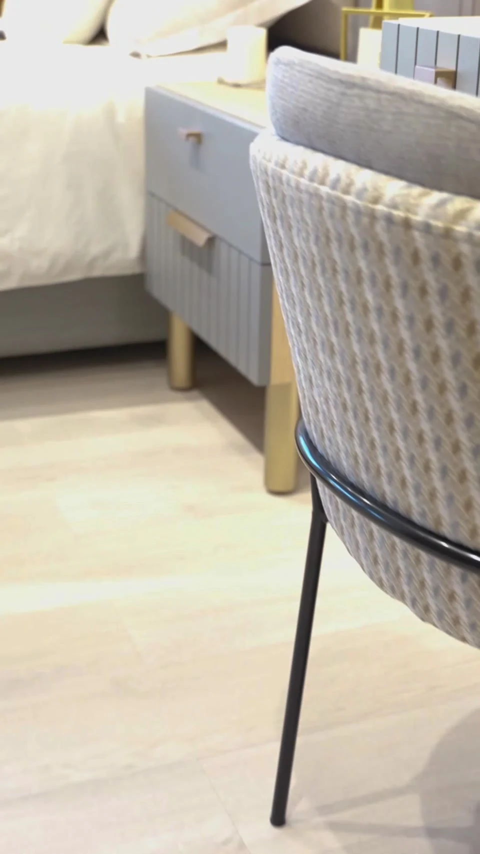 Z+ Chairs — Product film 02