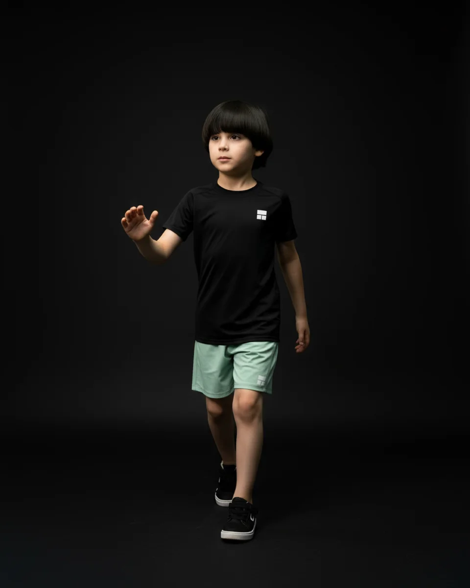 Courts 35% campaign — Kidswear / black shirt portrait