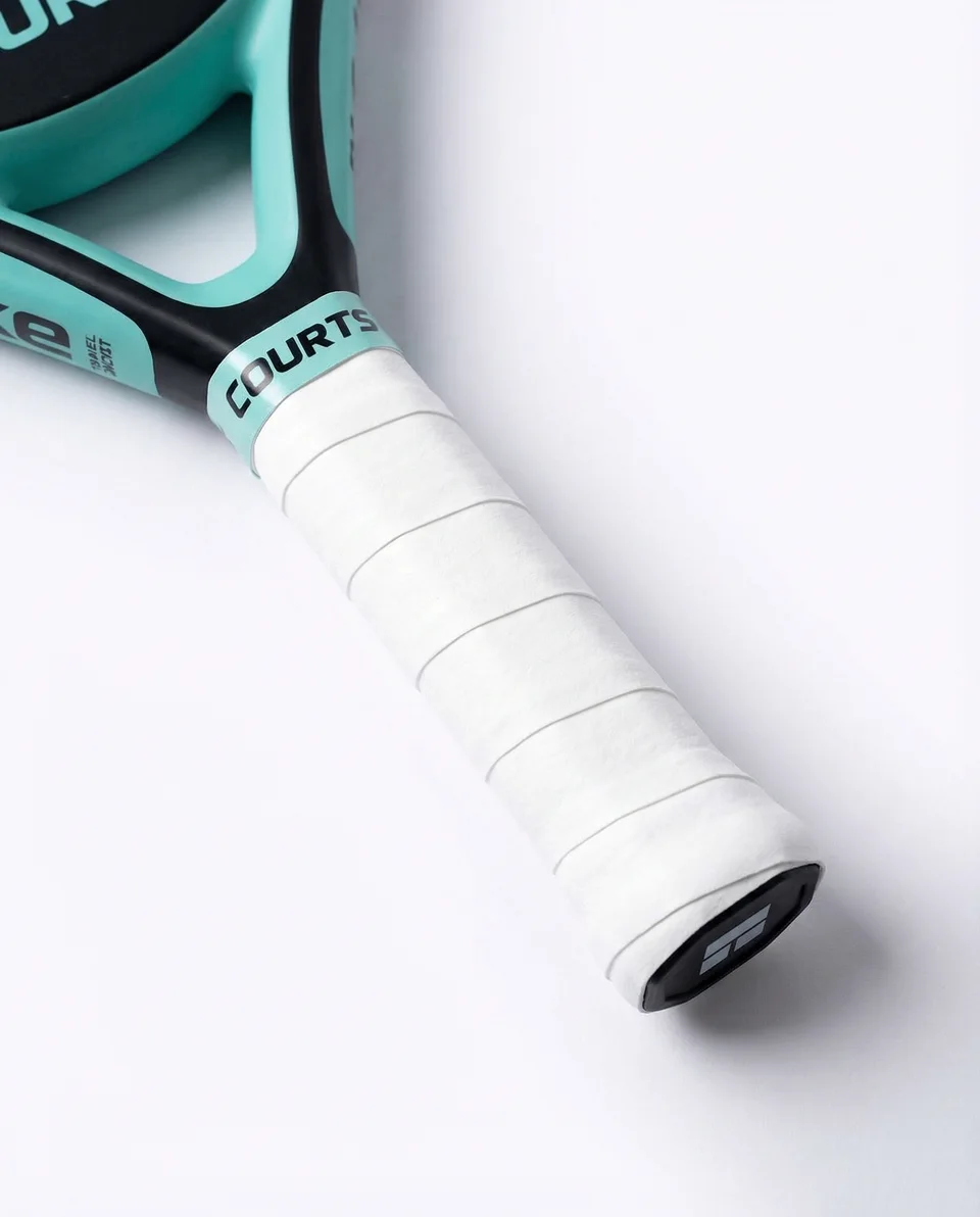 Courts product imagery — Grip / view 11