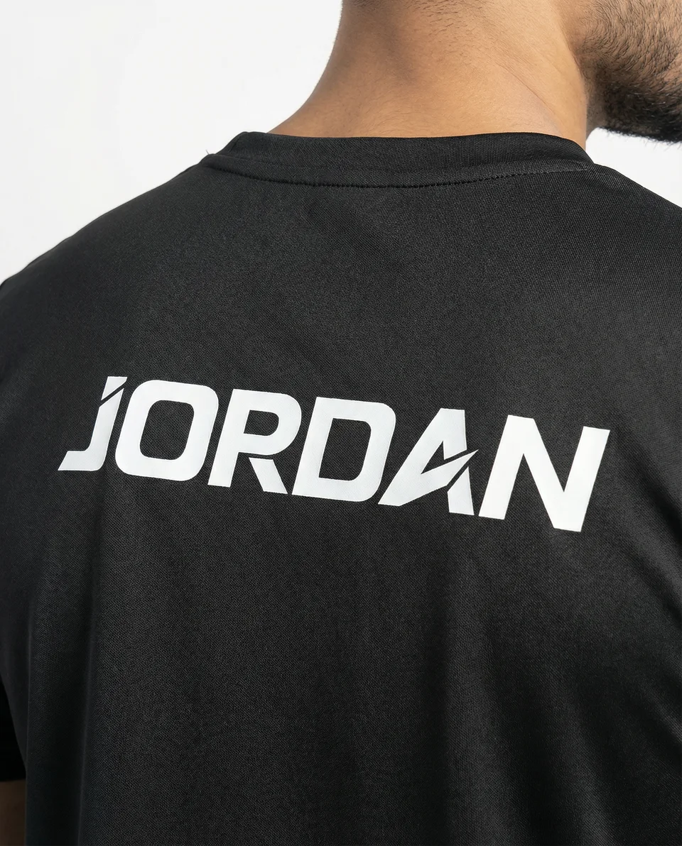 Courts product imagery — Jordan T-Shirt / view 04