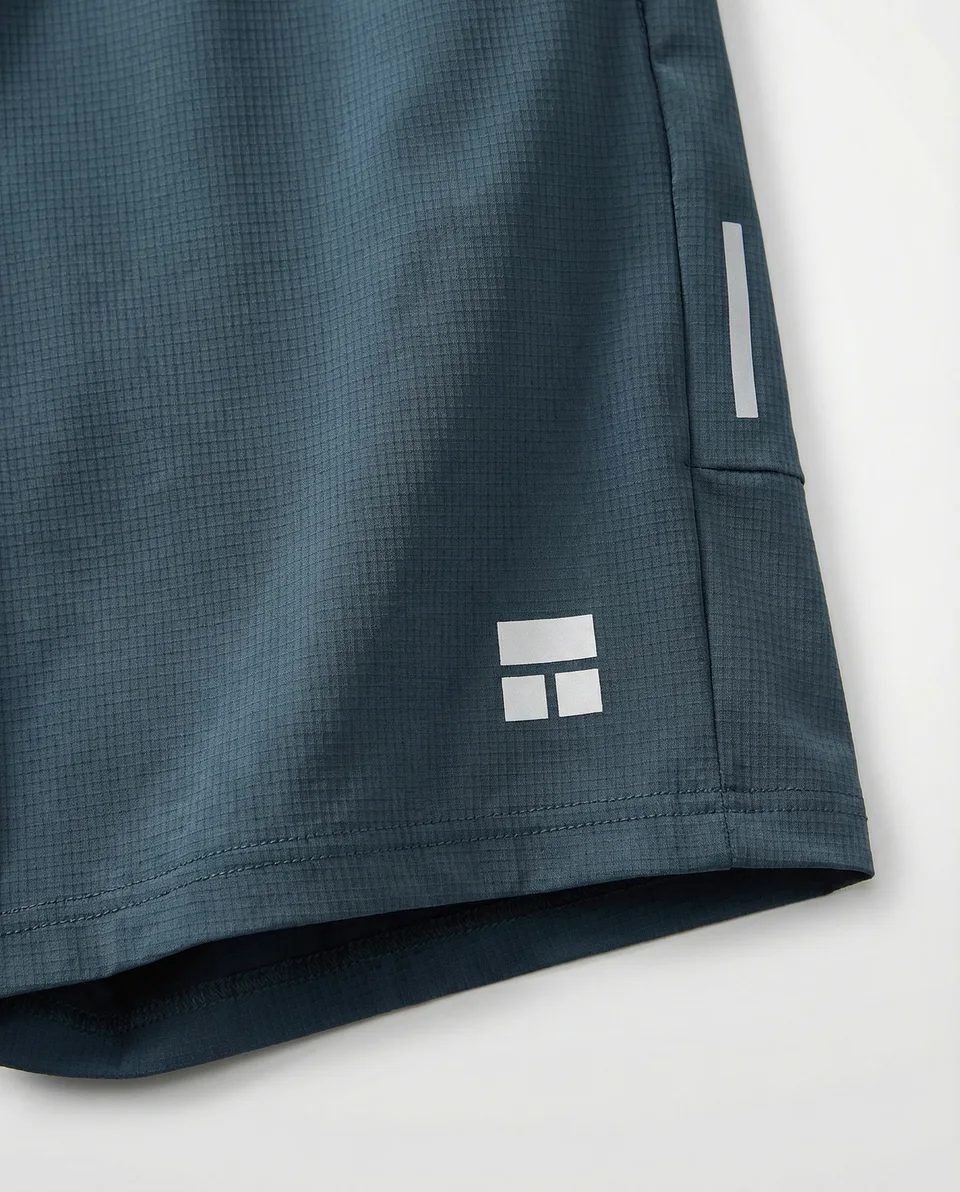 Courts product imagery — Men / SHORT133-BLU / view 04