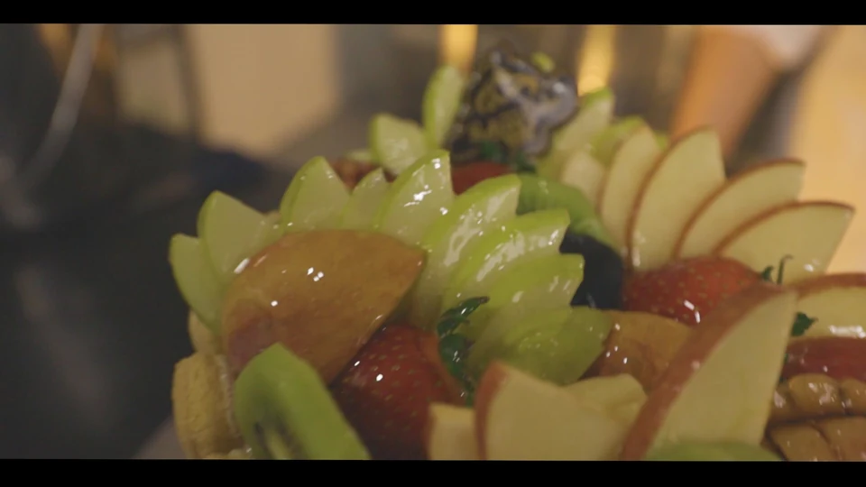 Selena Cake — From Preparation to Presentation. Film still at 99.91s.