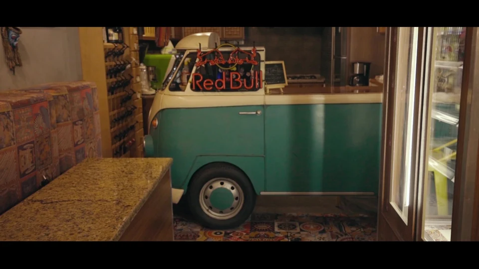 Gypsy Cafe — Atmosphere in Motion. Film still at 22.17s.