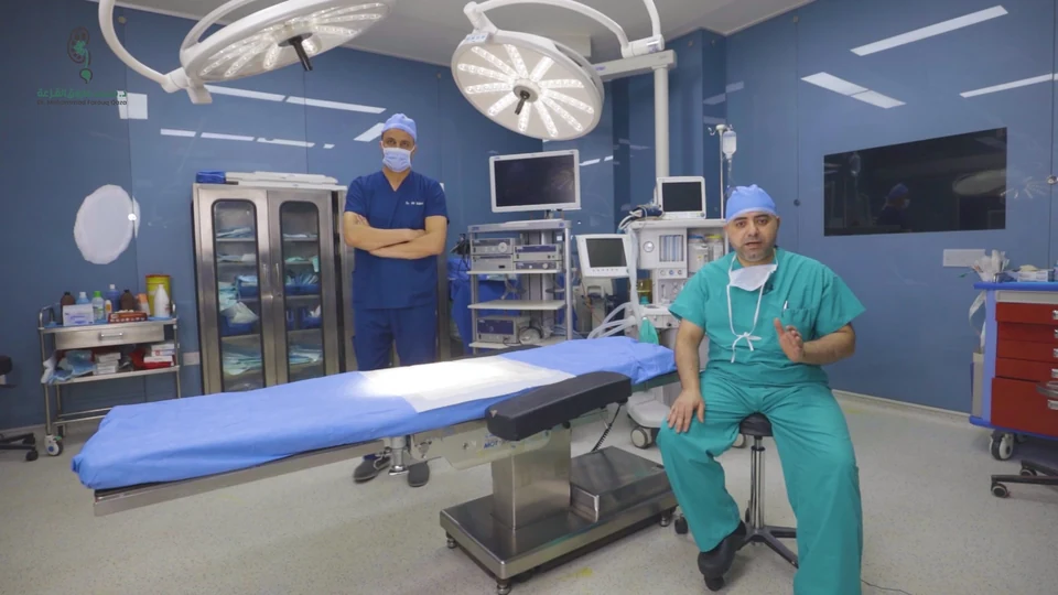 Dr. Mo — Inside the Operating Theatre. Film still at 45.66s.