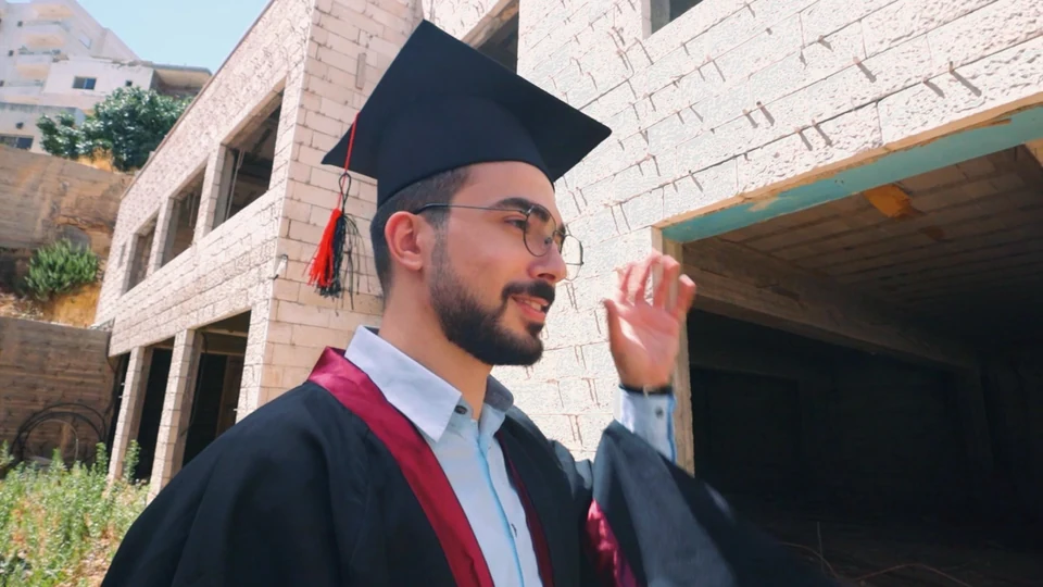 Benaa — After Graduation. Film still at 27.50s.