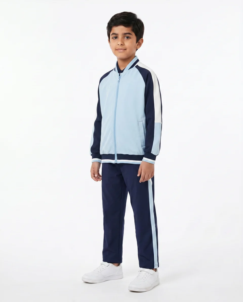 Courts product imagery — Schools uniforms / CourtsSchool-01 / view 05