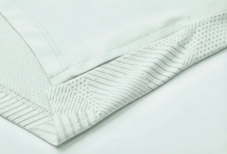 Courts product imagery — Women / TSH221-GRN / view 05