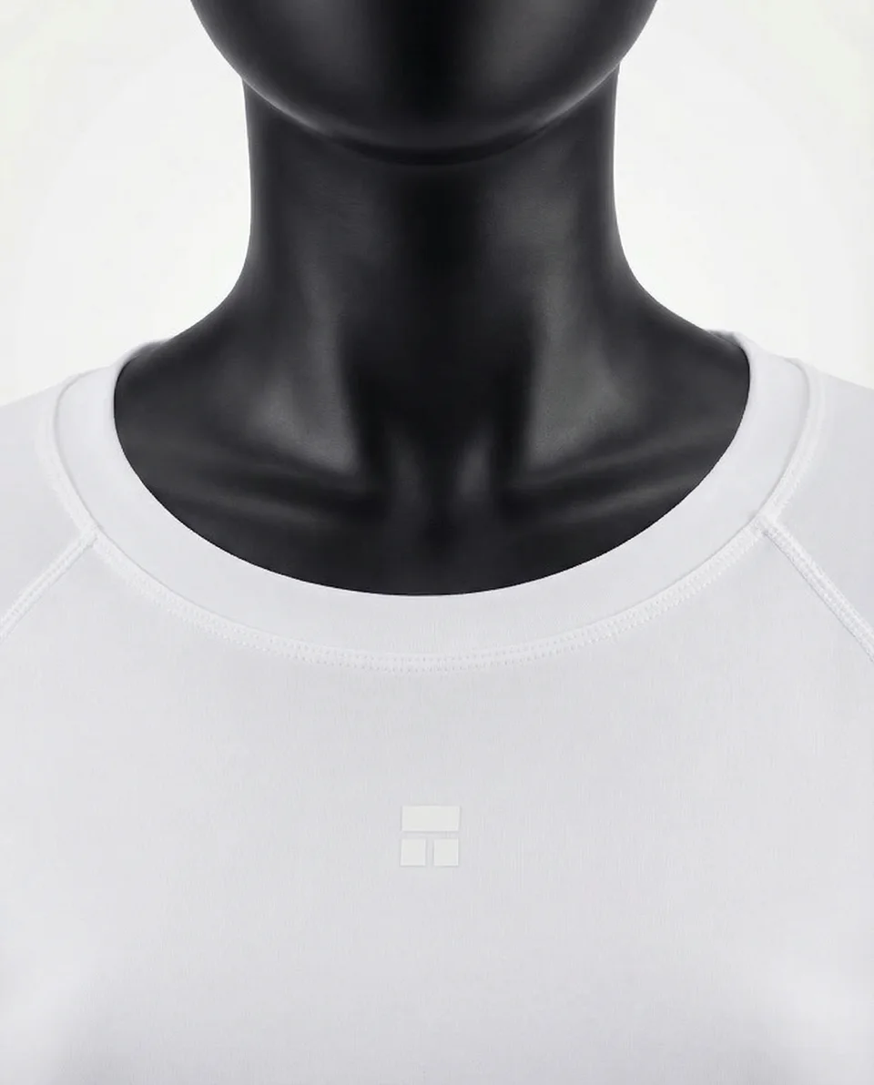 Courts product imagery — Women / TSH221-WH / view 06